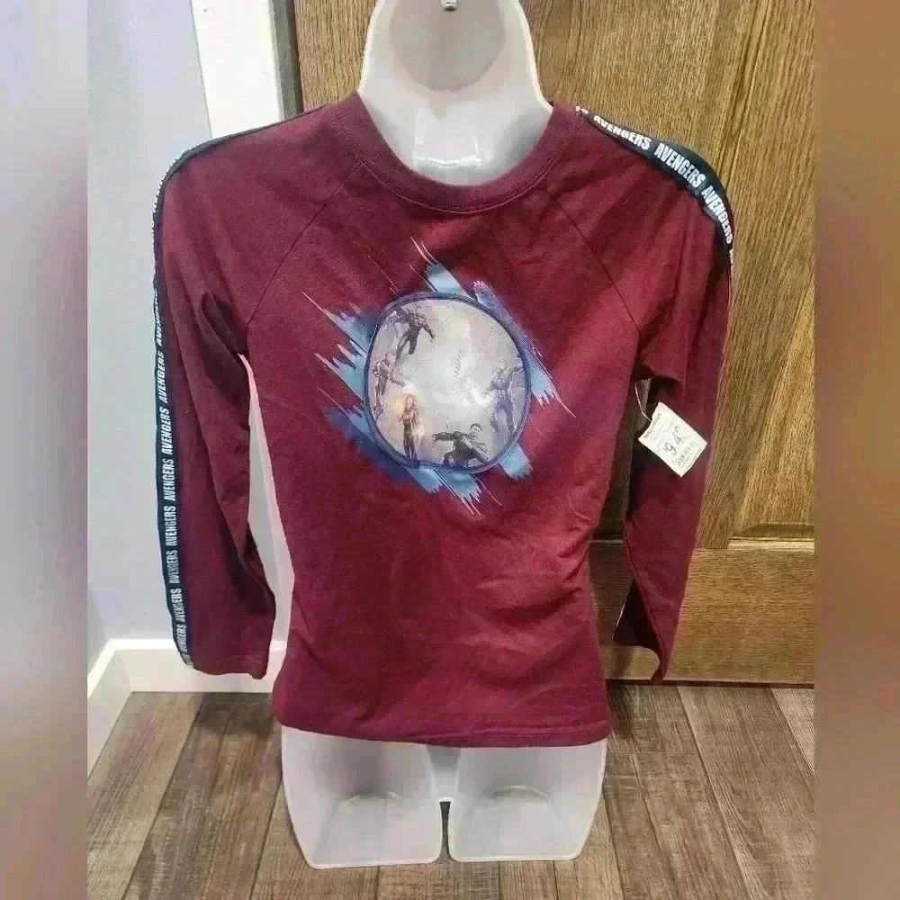NEW Marvel Avengers: Boys Medium (10/12) Avengers Maroon Long Sleeve T-Shirt